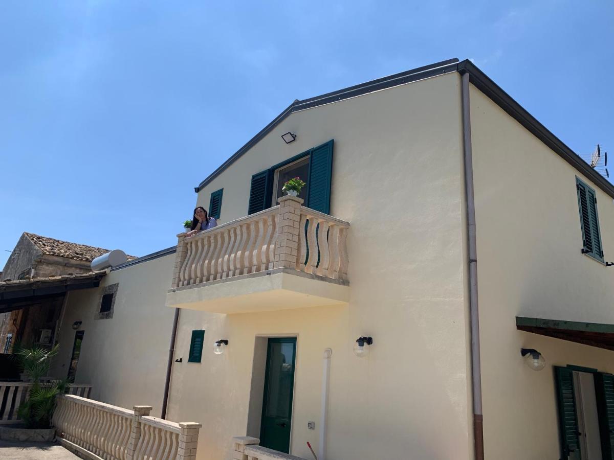 Agriturismoeloropizzuta Lido di Noto Bagian luar foto