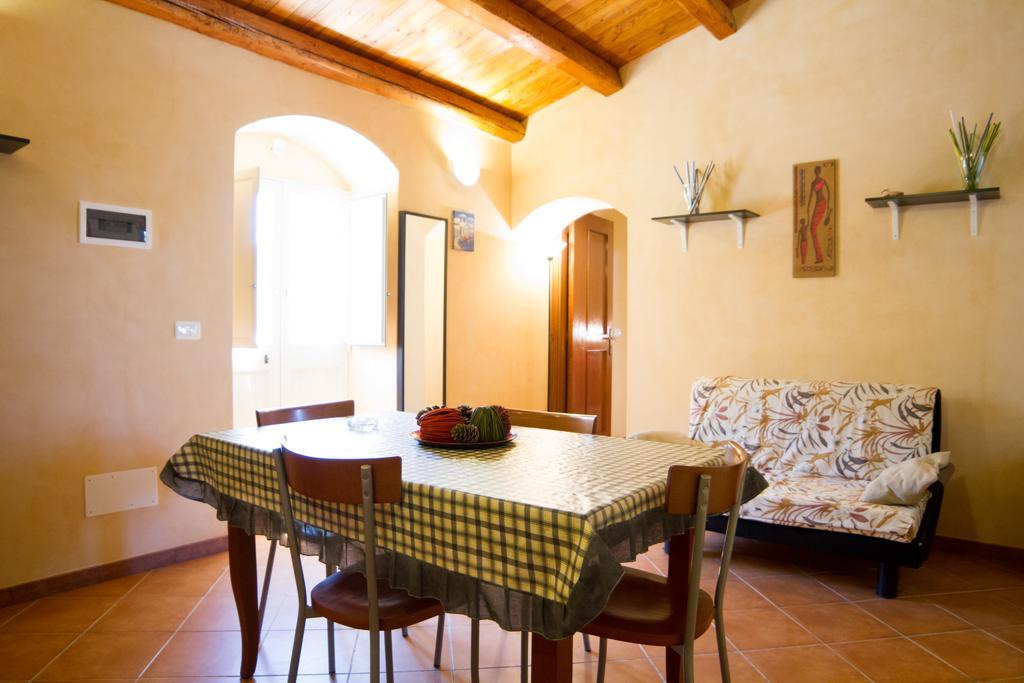 Agriturismoeloropizzuta Lido di Noto Bagian luar foto