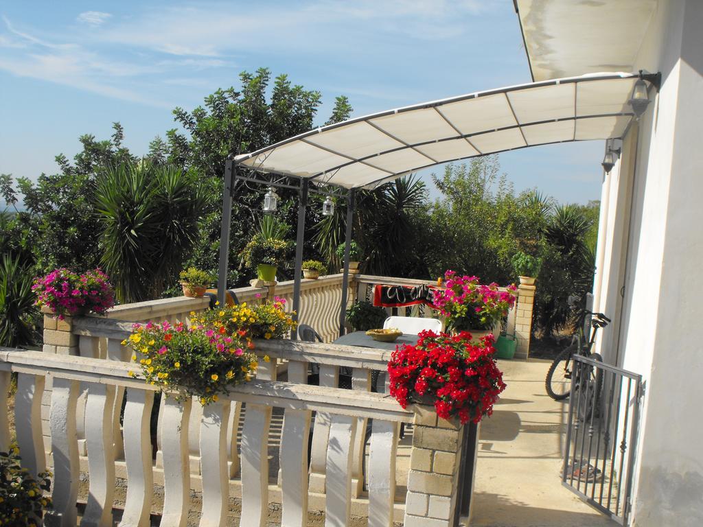 Agriturismoeloropizzuta Lido di Noto Bagian luar foto